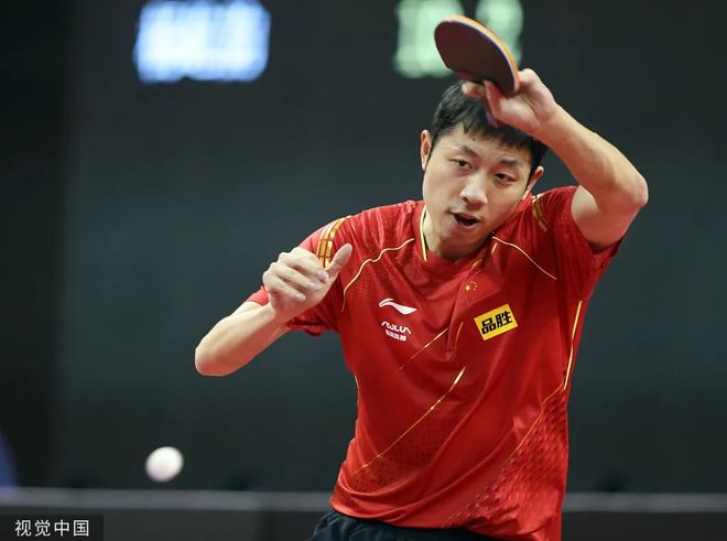 完全虚构的 完全虚构的