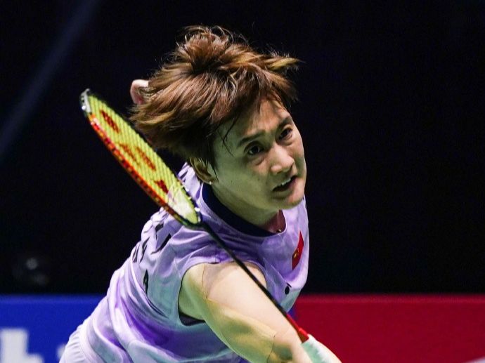 一位年约七 一位年约七